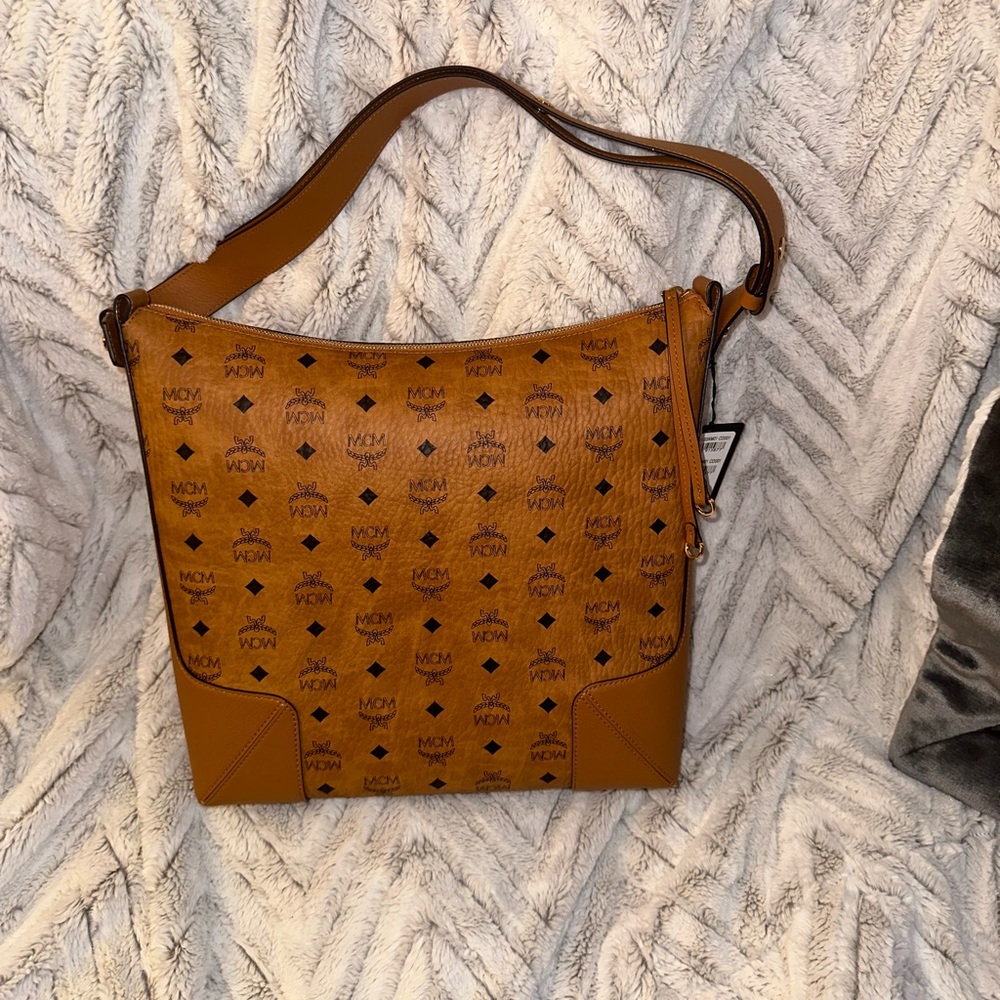 Large (NEW) HOBO never worn